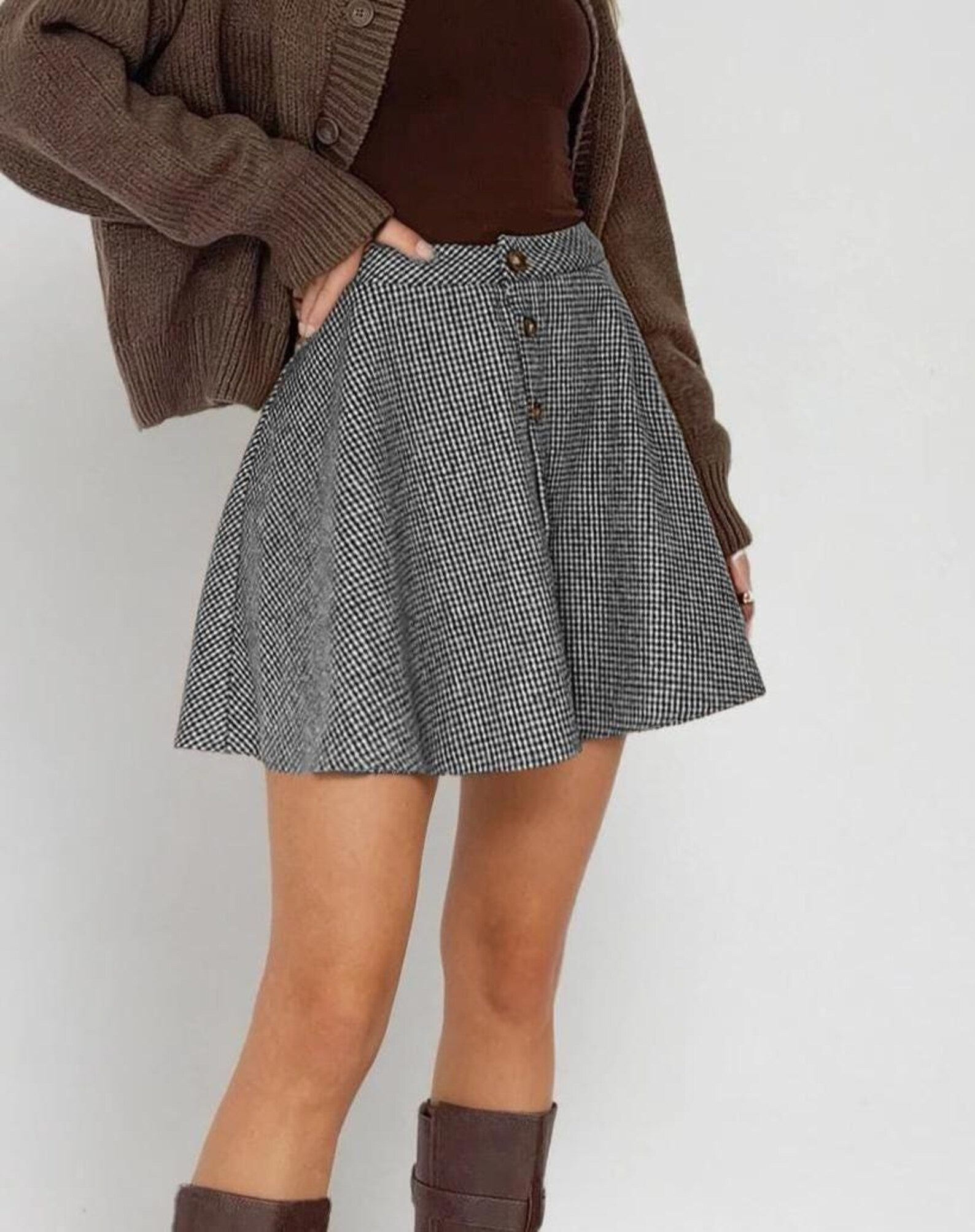 Button Skirt Pattern, Sewing Patterns, Women Pattern, Skirt Patterns Women, Mini Skirt, Womens Skirt Pattern, Midi Skirt