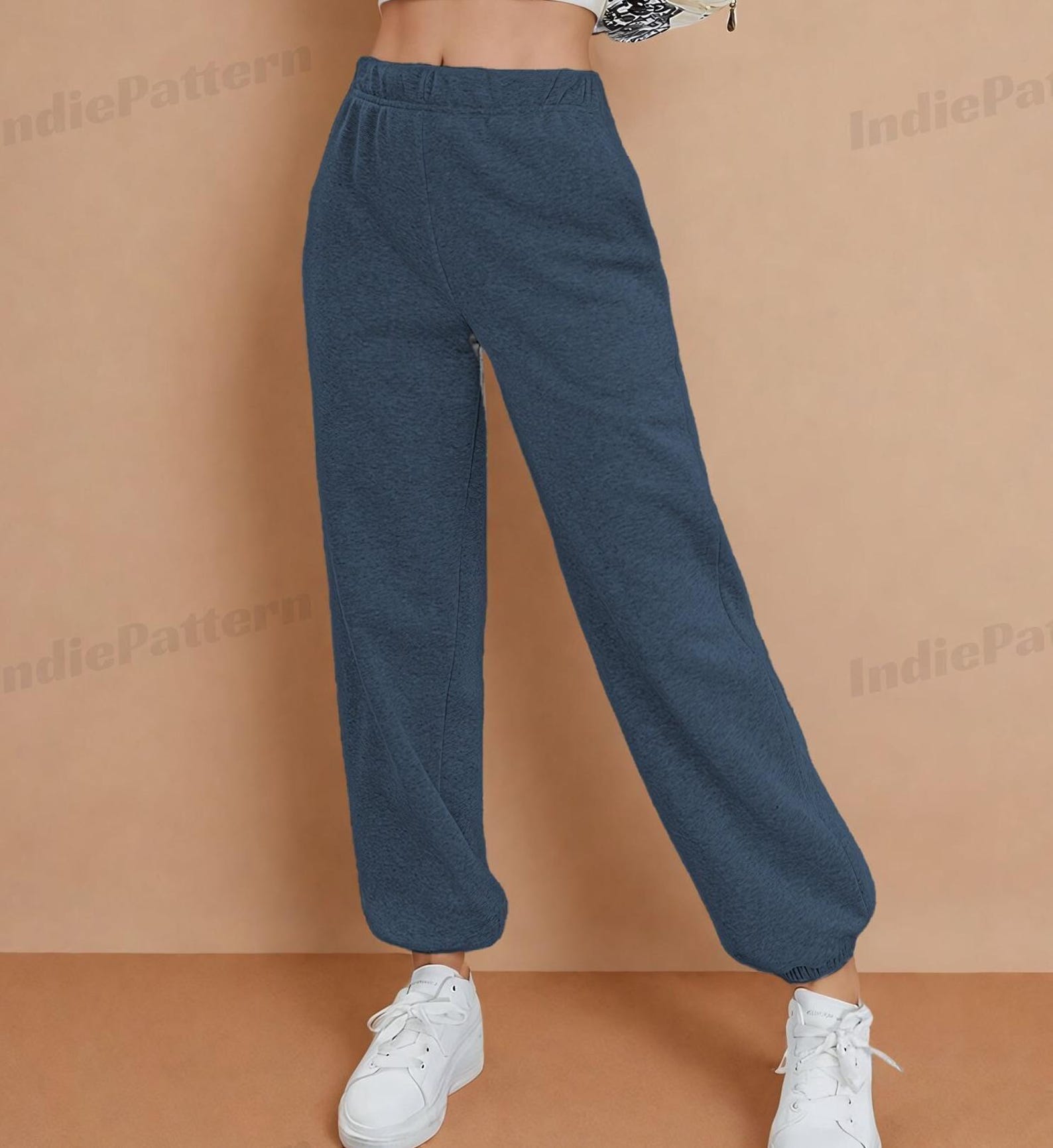 Easy Joggers Pattern, Jogger Sewing Patterns, Sewing Pattern Pants Women, Easy Joggers, Gym Pants, Sweatpants, Jogger Trouser